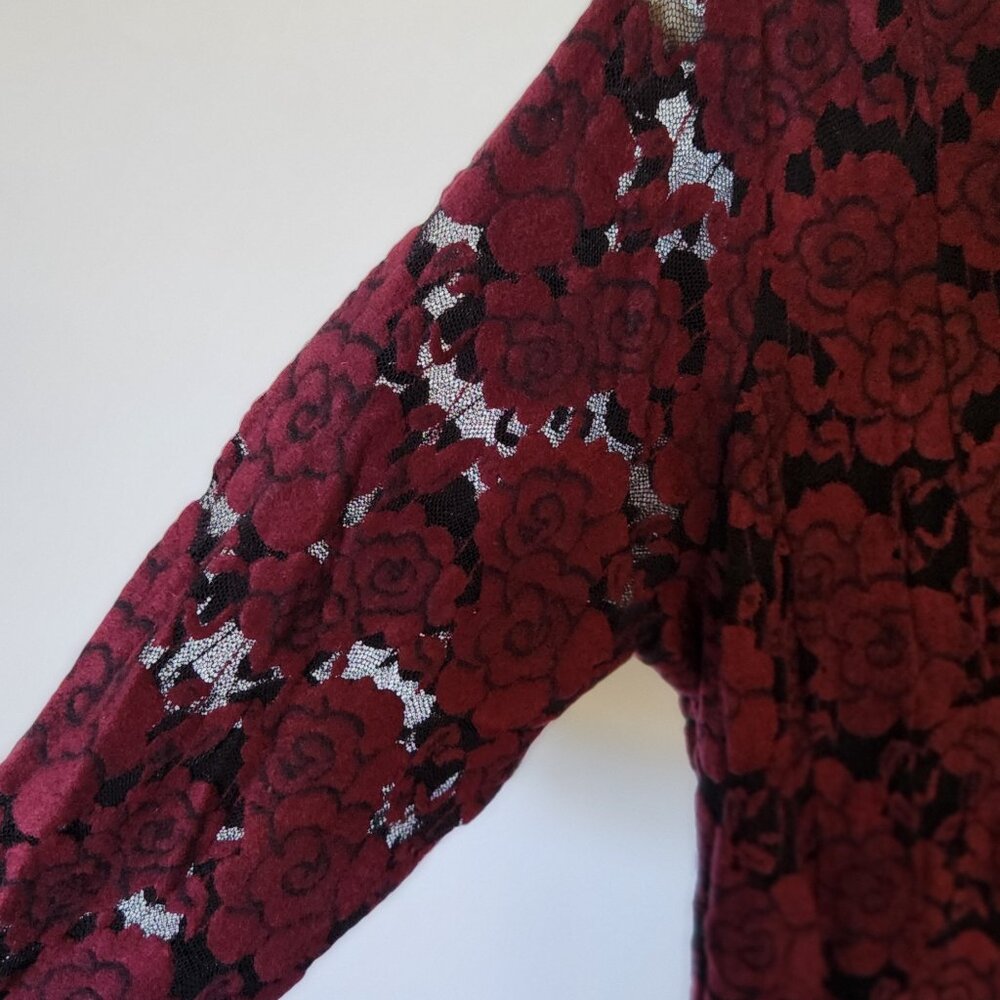 Romantic Lace Dark Red and Black Roses dress - Picture 7 of 13